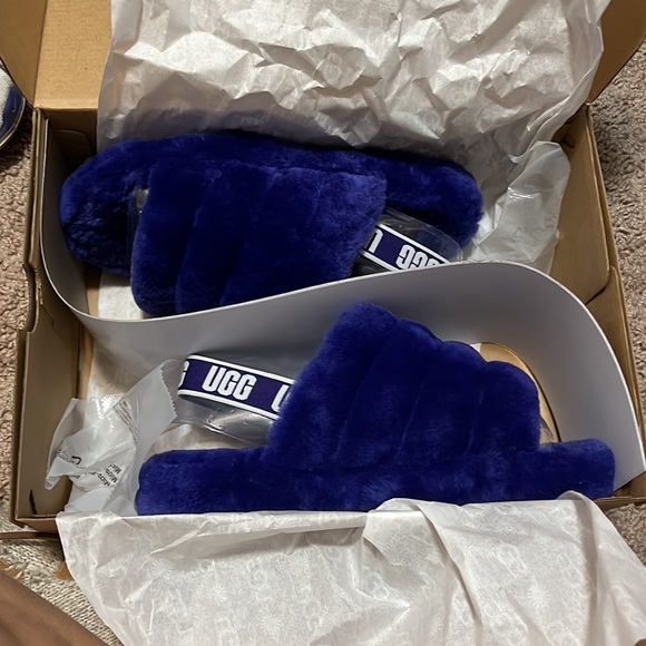 Ugg K Fluff Yeah Slide Never Worn - Picture 3 of 4